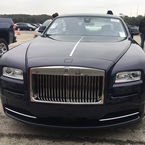 Meet your Posher, Pierre